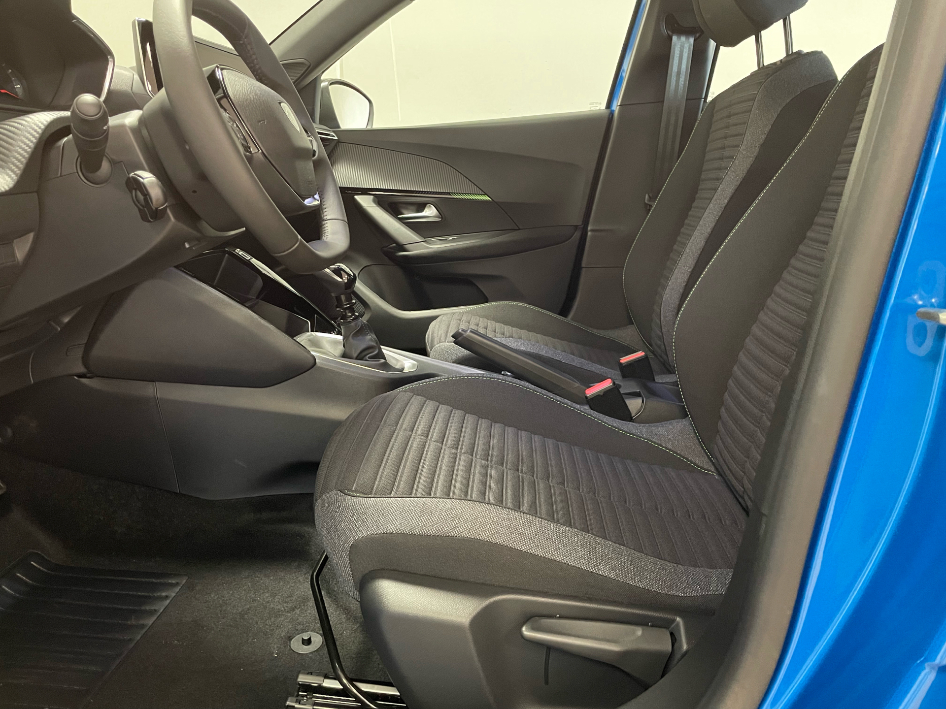 Peugeot 2008 1,2 PureTech Active+ 100HK 5d 6g