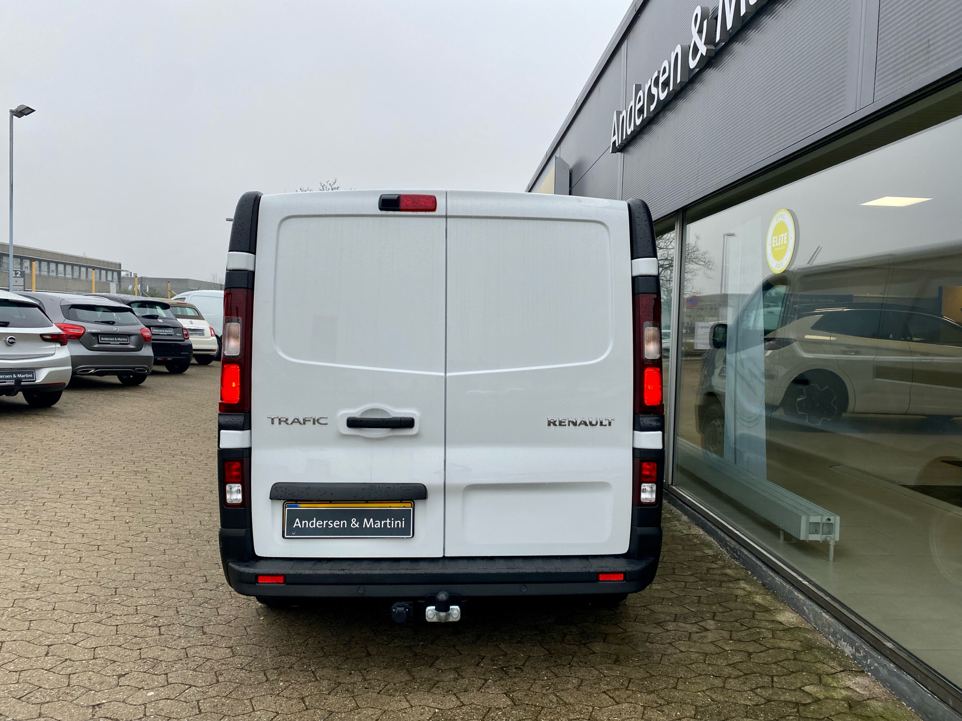 Renault Trafic 2,0 L2H1 DCI Tekno start/stop 130HK Van Man.