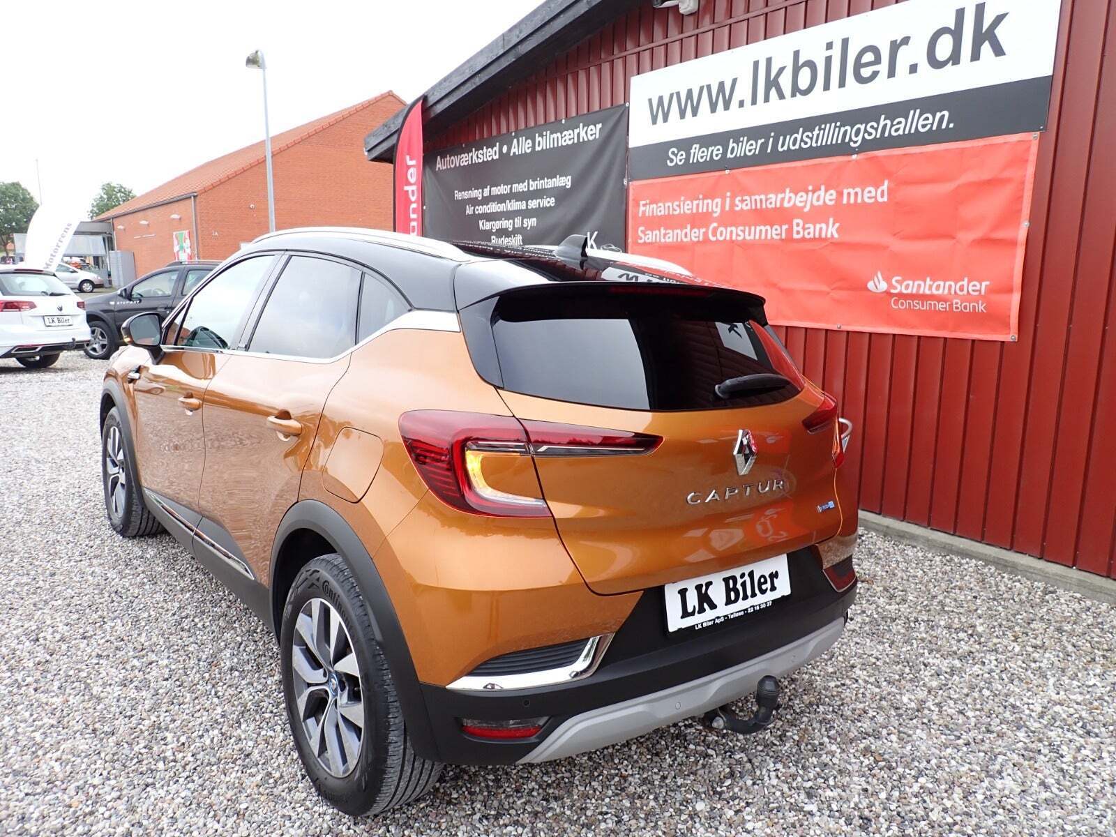 Orange Renault Captur fra 2020