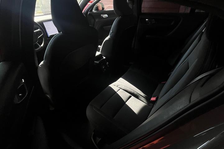 Grøn Volvo C40 fra 2023