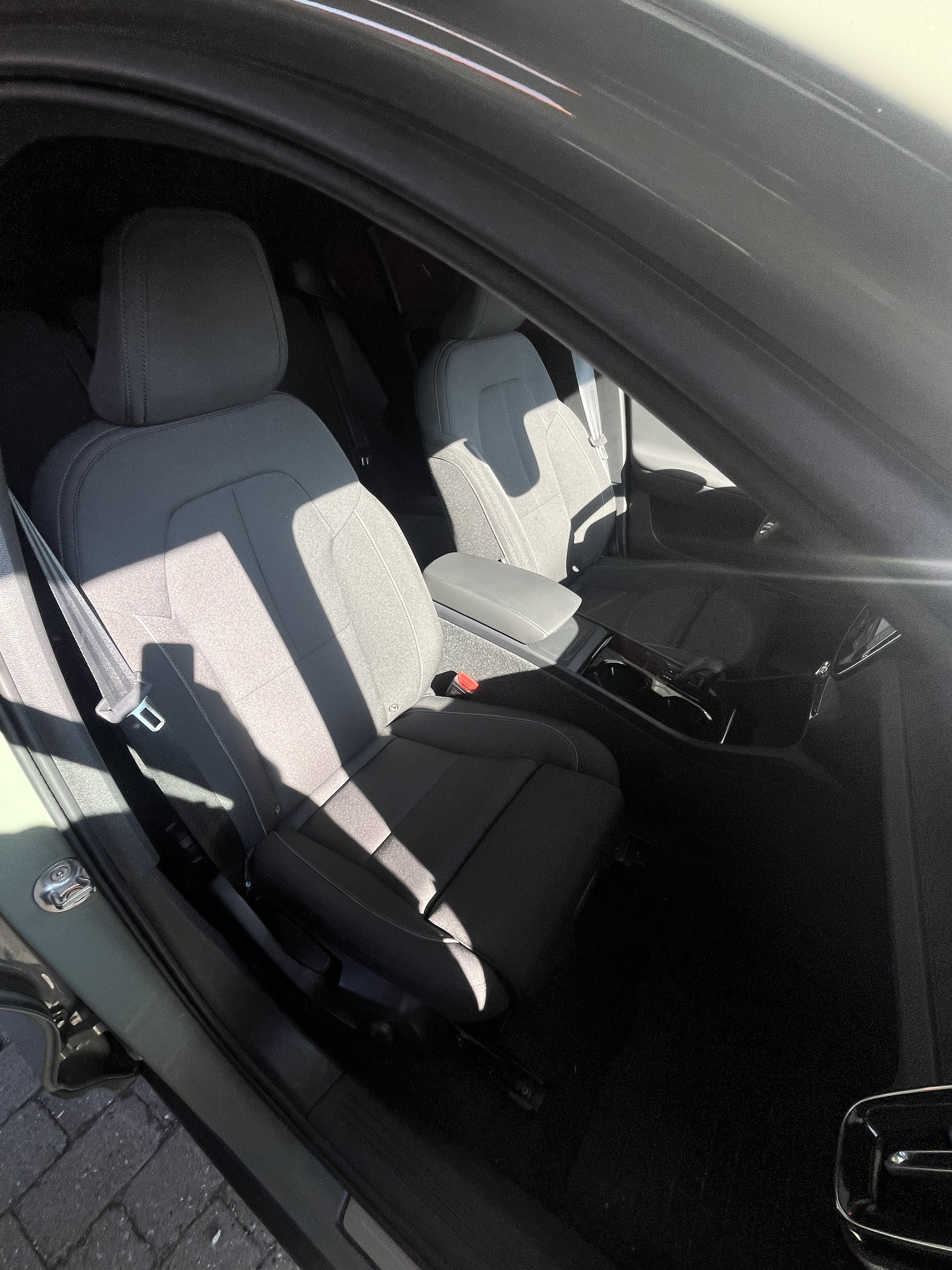 Grøn Volvo C40 fra 2023