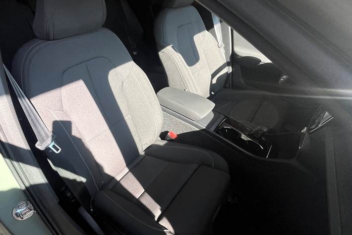 Grøn Volvo C40 fra 2023