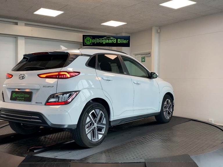 Hyundai Kona 64 EV Trend