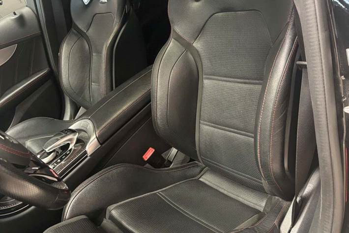 Sort Mercedes C450 fra 2017