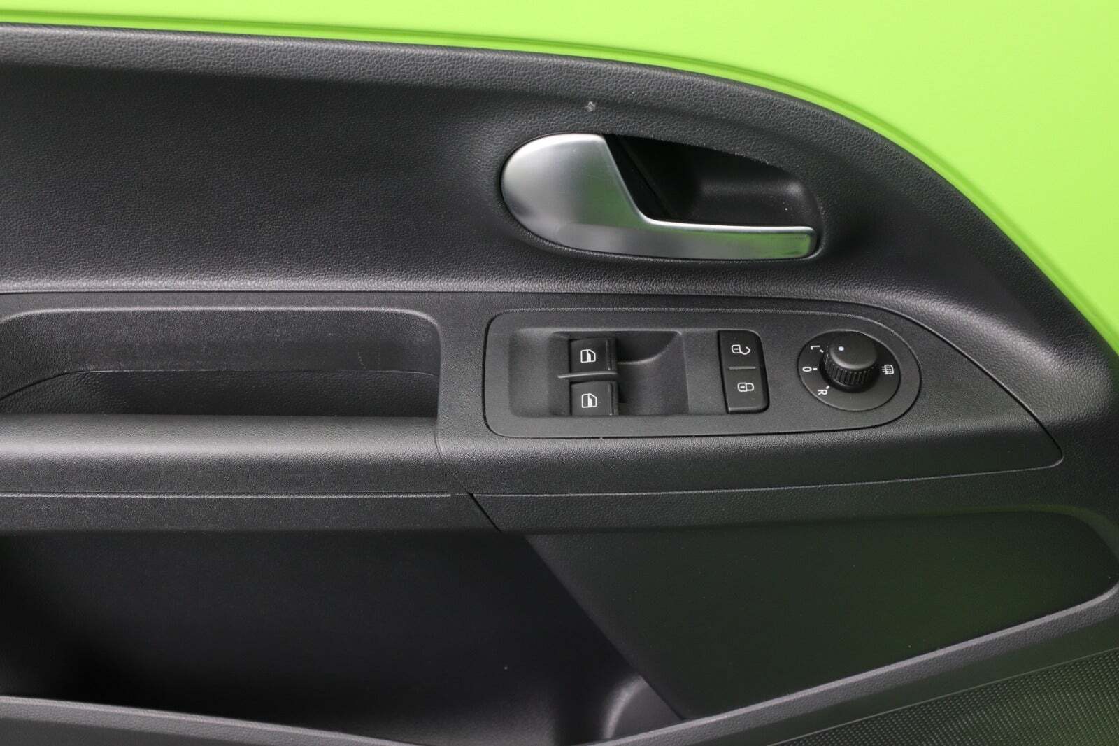 Grøn Skoda Citigo-e fra 2021 set indefra