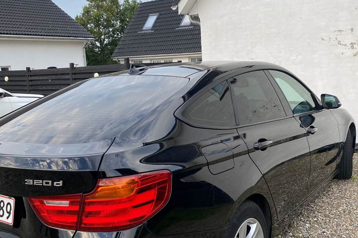 Sort BMW 320 Gran Turismo fra 2016