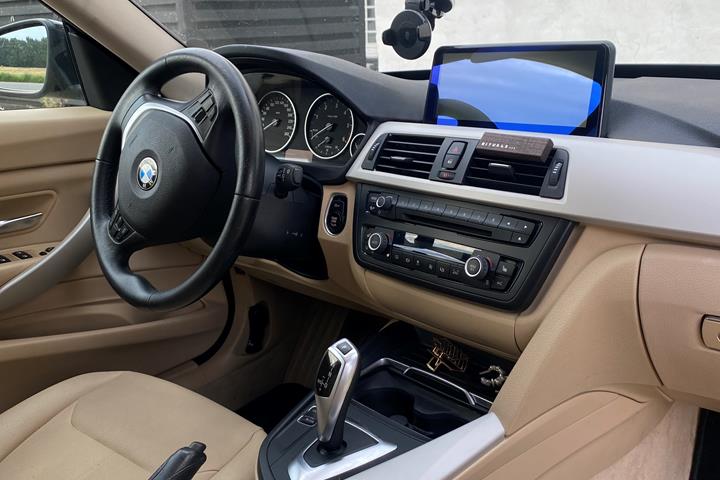 Sort BMW 320 Gran Turismo fra 2016
