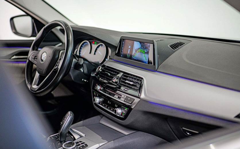 BMW 520i