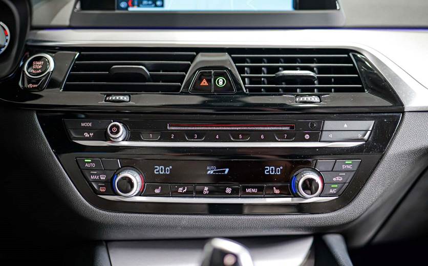 BMW 520i