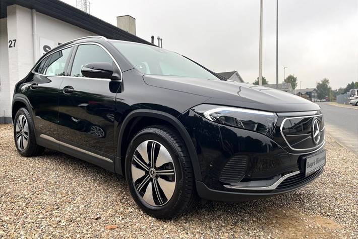 Sort Mercedes EQA 250+ fra 2023