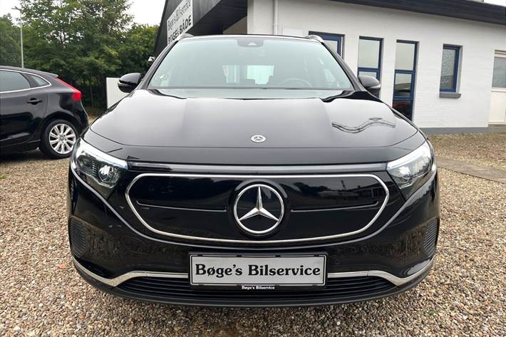 Sort Mercedes EQA 250+ fra 2023