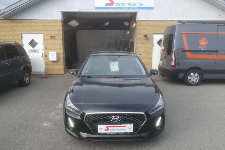 Sort Hyundai i30 fra 2017