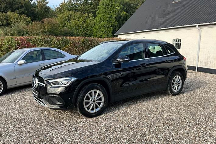 undefined Mercedes GLA250 e fra 2021 set udefra