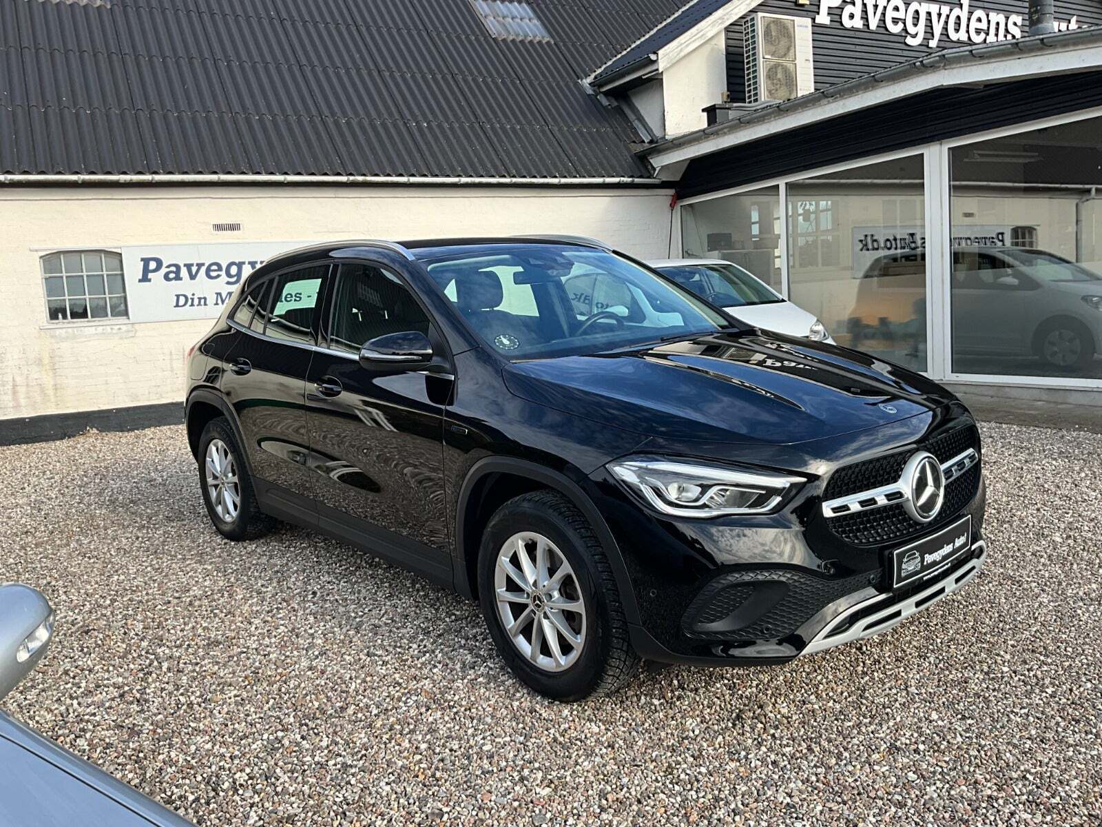undefined Mercedes GLA250 e fra 2021 set udefra