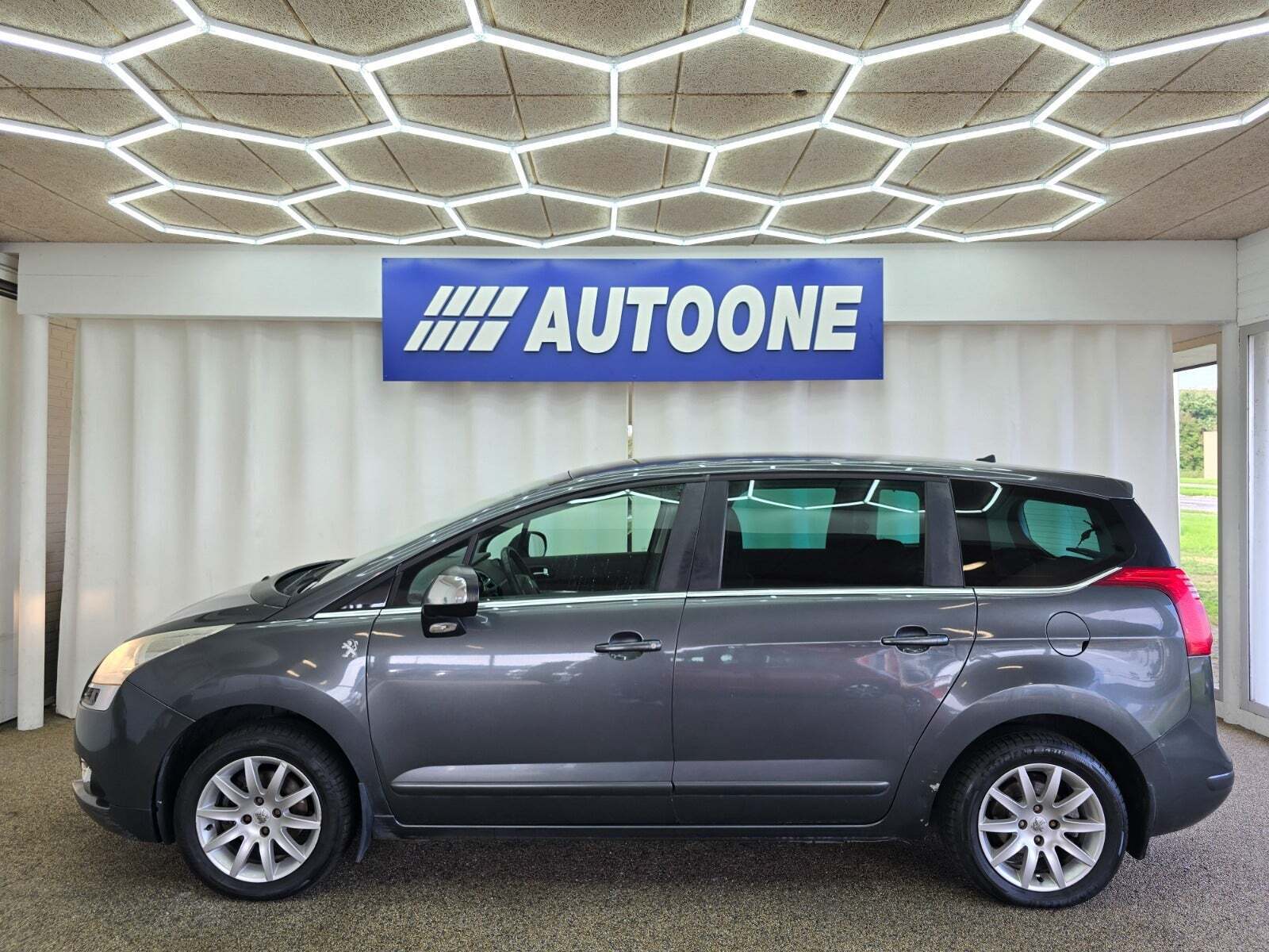 Peugeot 5008 1,6 HDi 110 Premium 7prs