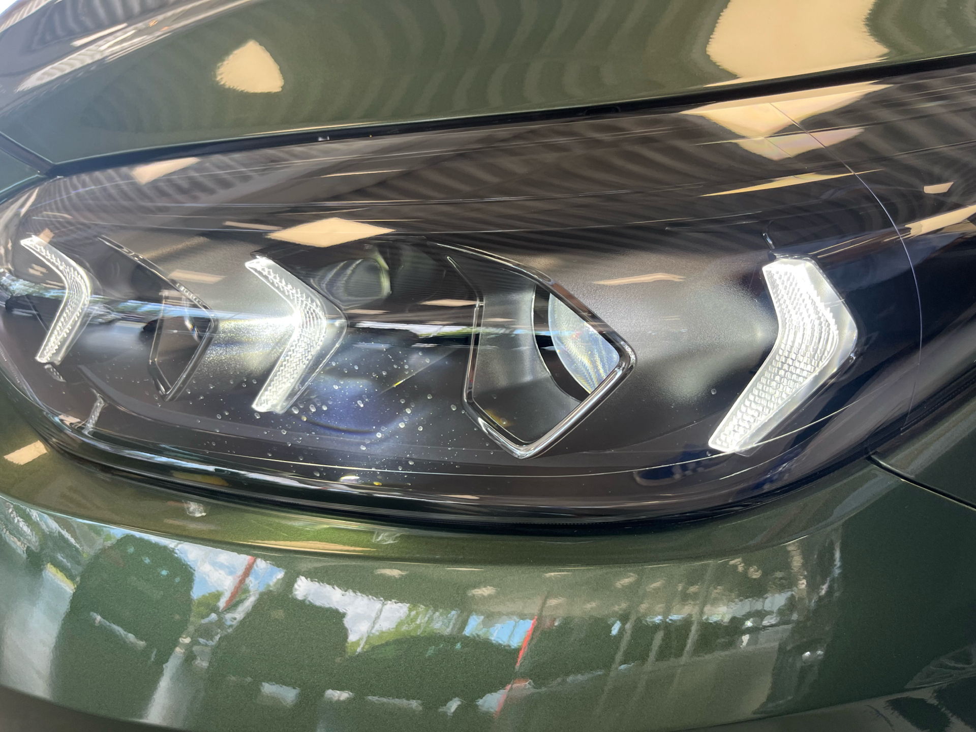 Grøn Kia Ceed fra 2024