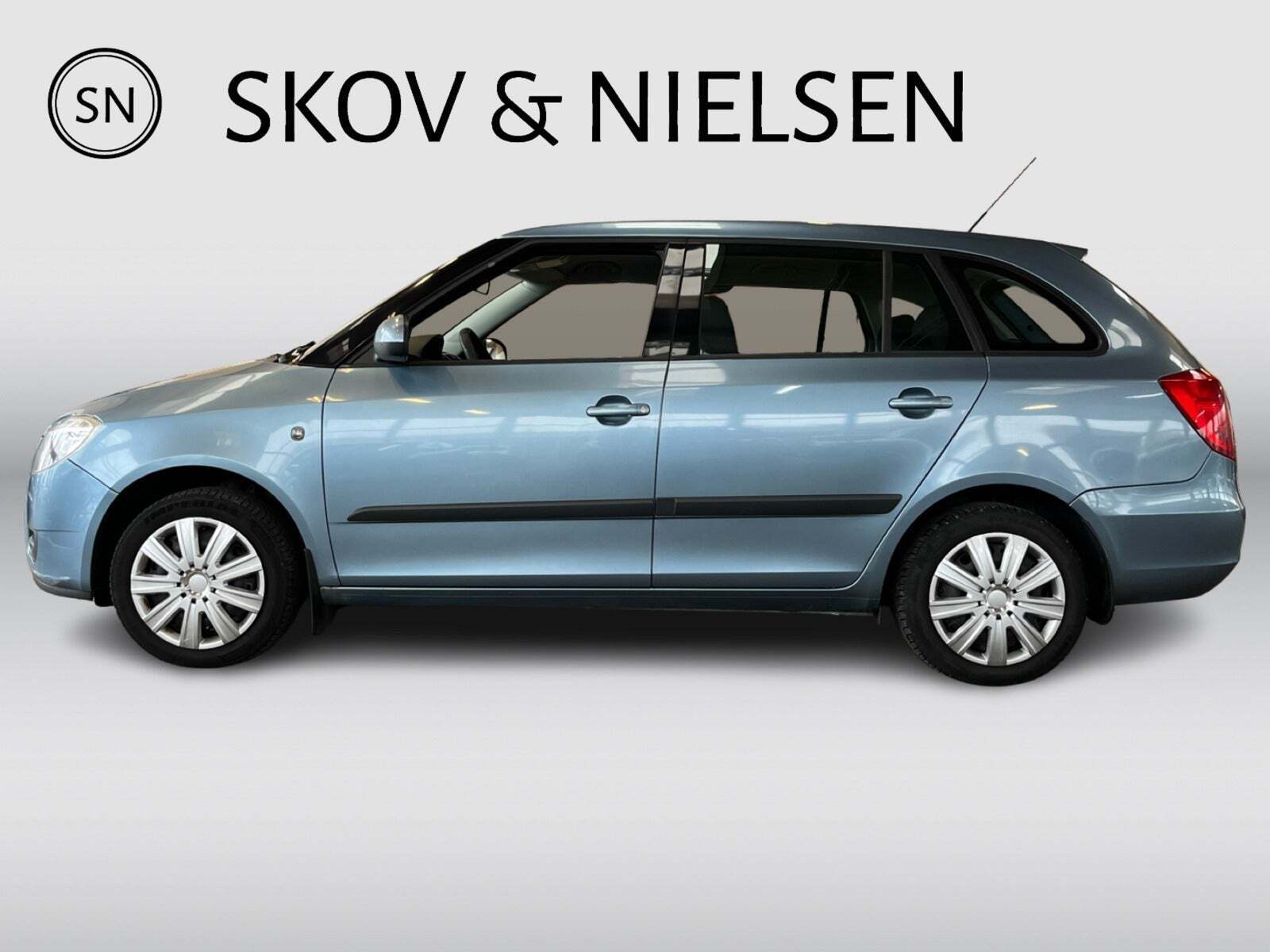 Blå Skoda Fabia fra 2008