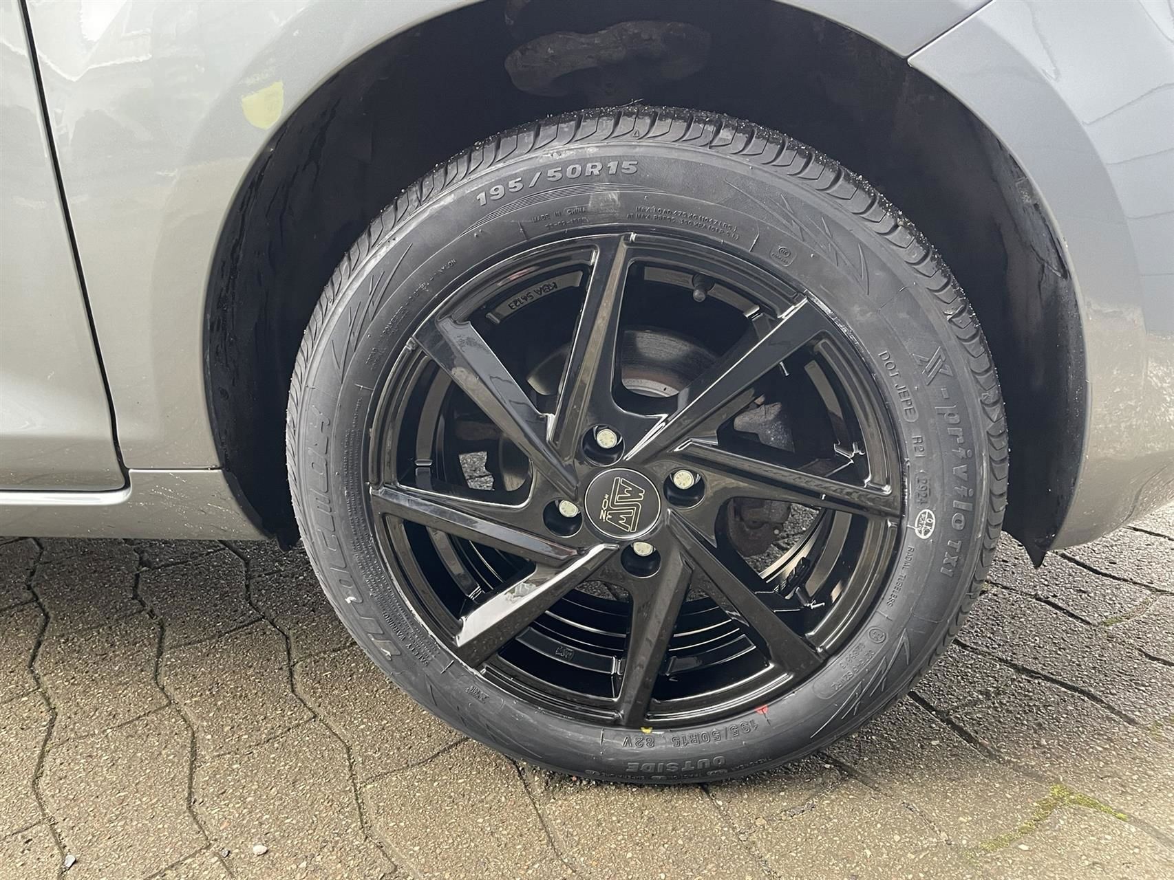 Grå Ford Ka fra 2016