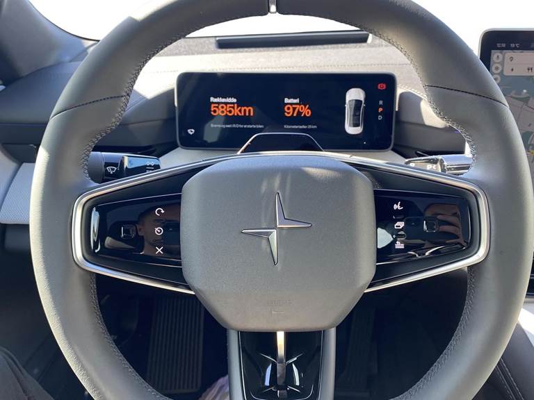 Polestar 4