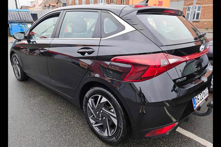 Sort Hyundai i20 fra 2023