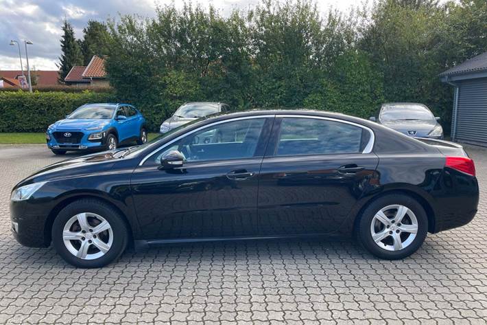 Sort Peugeot 508 fra 2011
