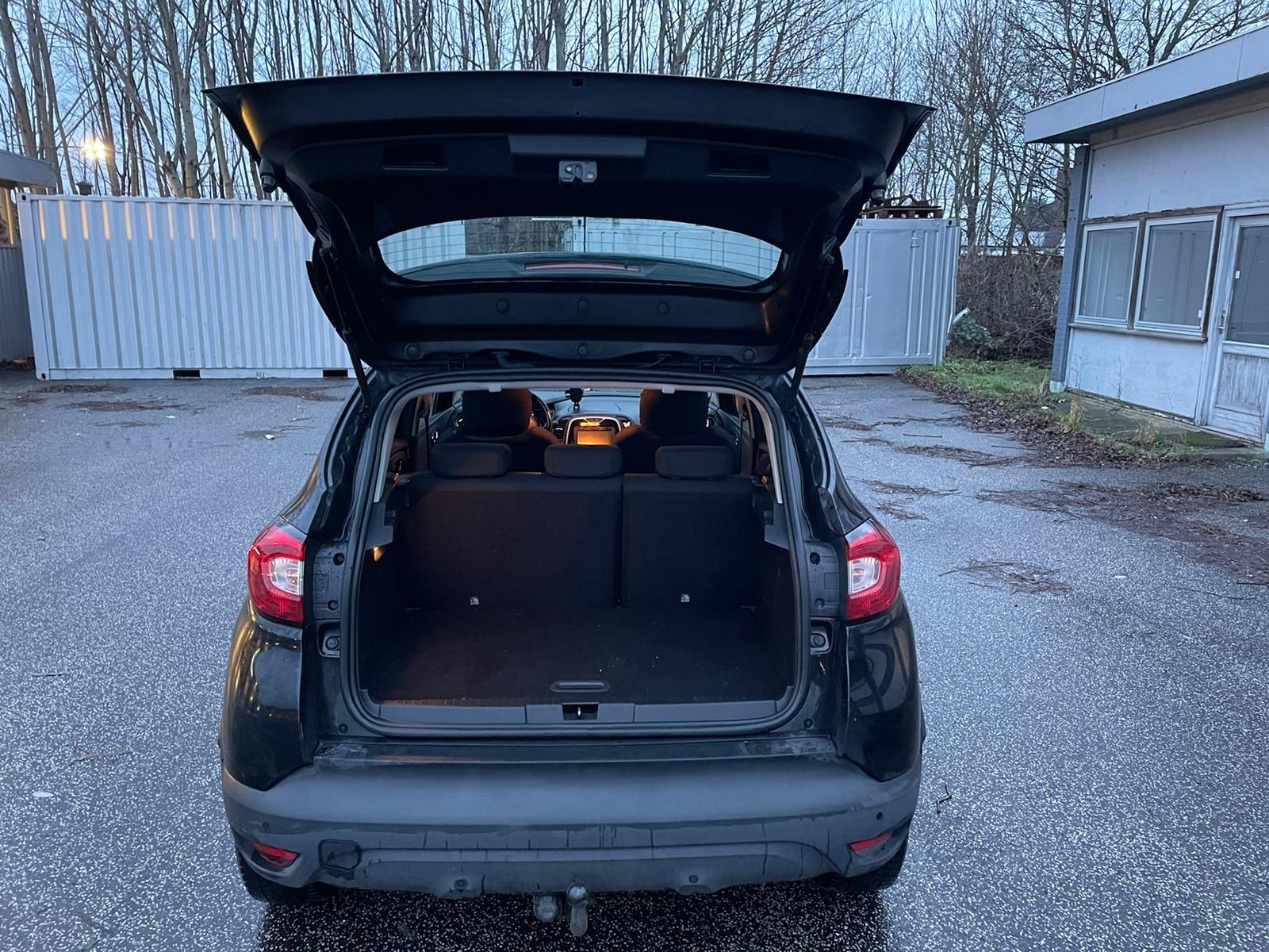 Sort Renault Captur fra 2014