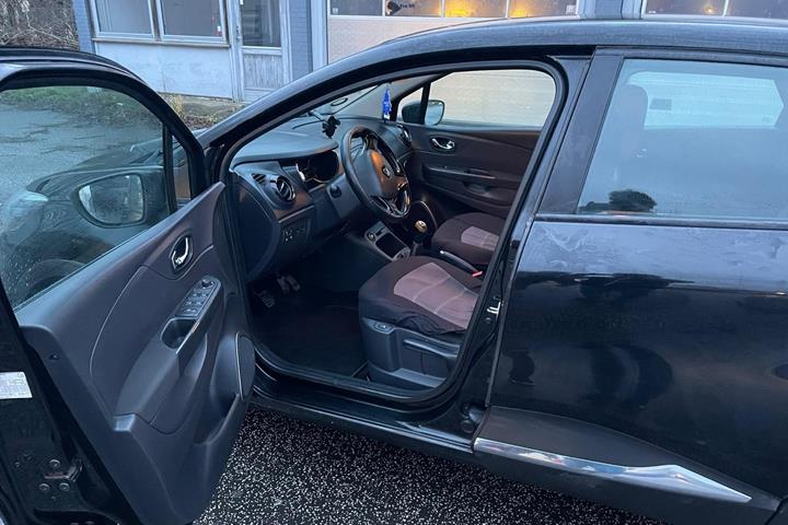 Sort Renault Captur fra 2014