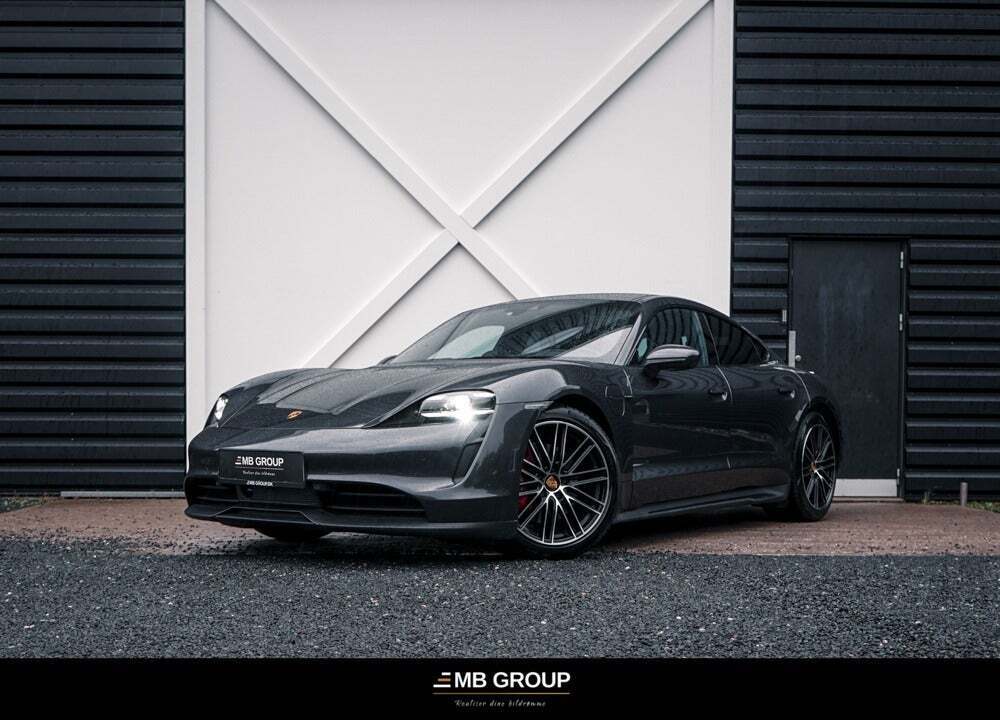 Porsche Taycan 4S