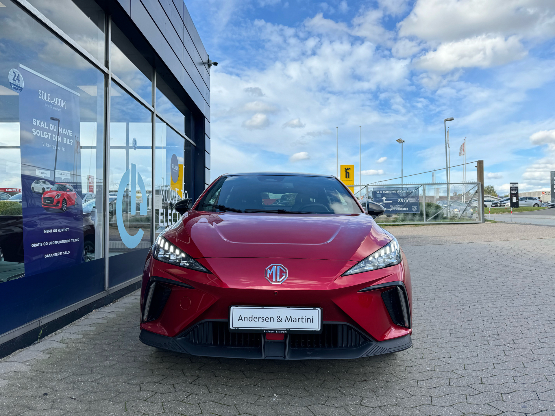 Rød MG MG4 Electric fra 2023