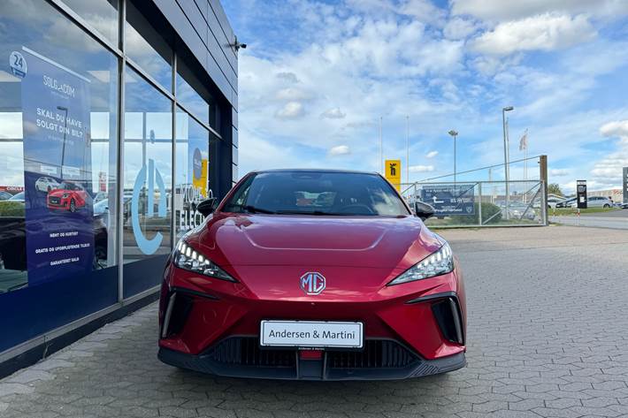 Rød MG MG4 Electric fra 2023