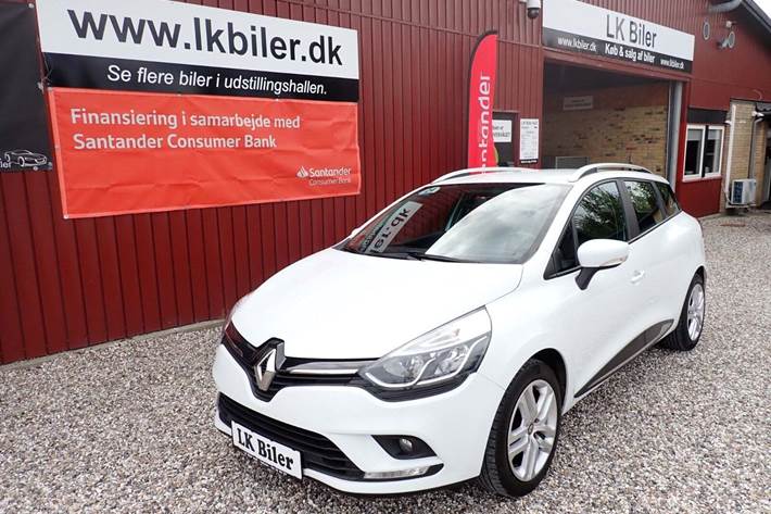 Hvid Renault Clio IV fra 2019 set udefra