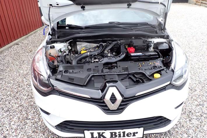 Hvid Renault Clio IV fra 2019