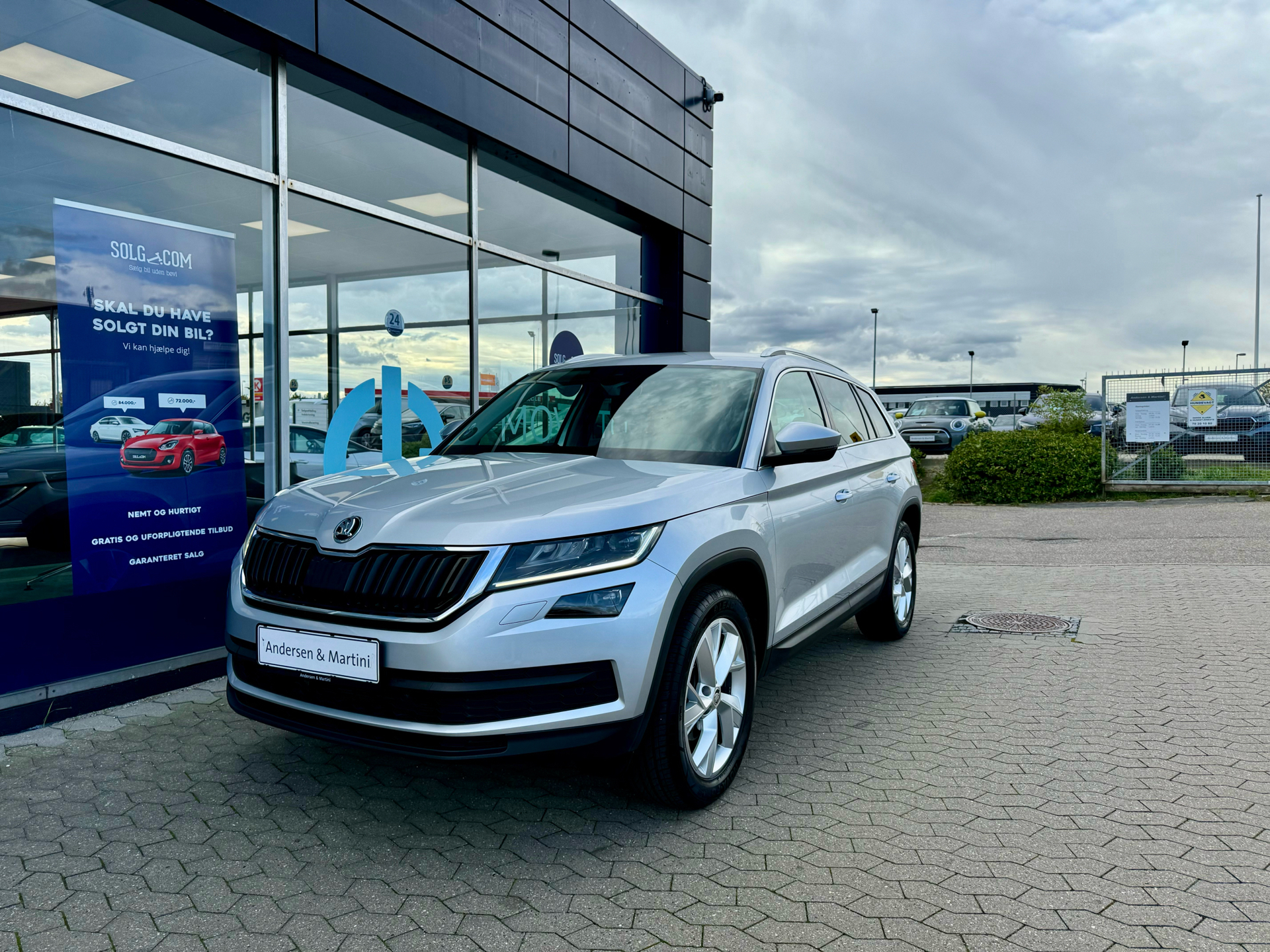 Sølv Skoda Kodiaq fra 2019 set udefra