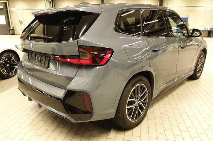 undefined BMW iX1 fra 2023