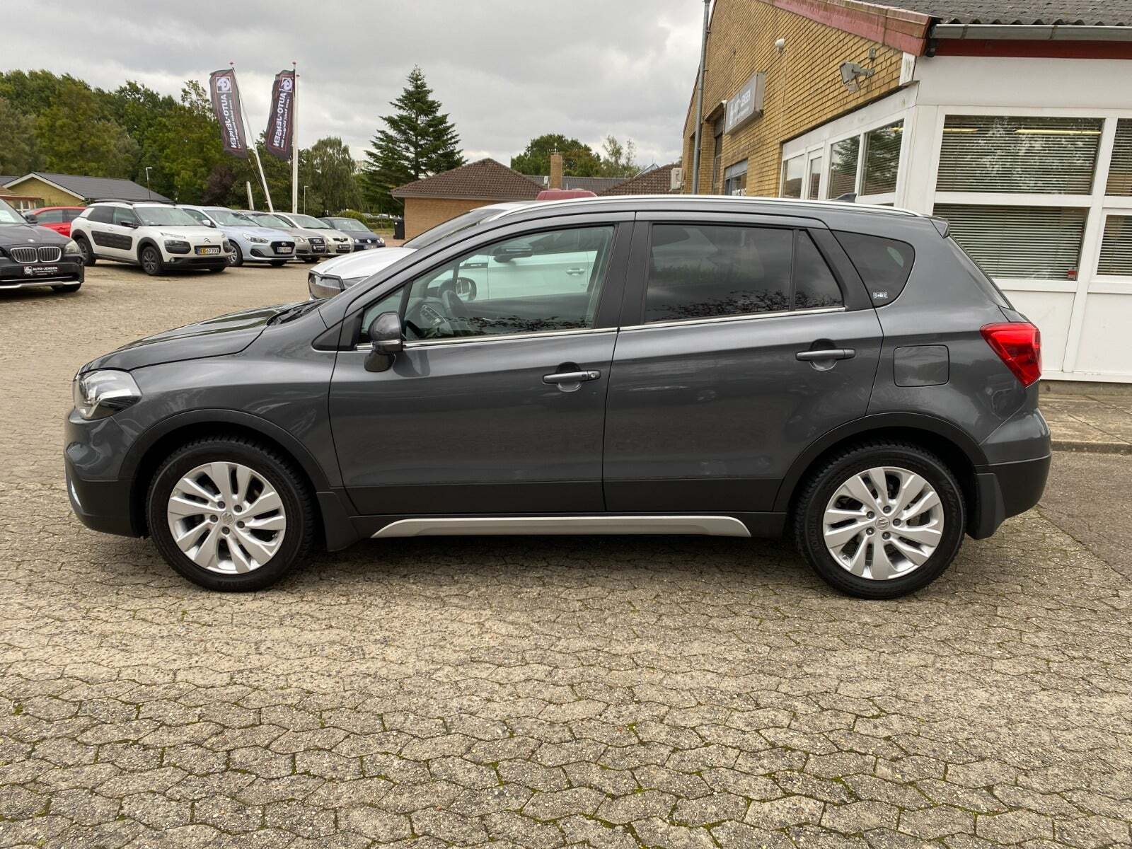 Grå Suzuki S-Cross fra 2018