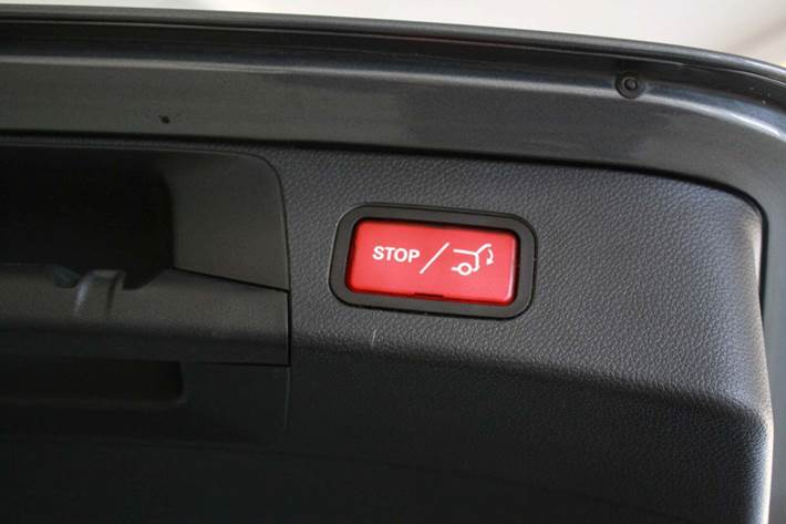 Grå Mercedes C220 d fra 2016