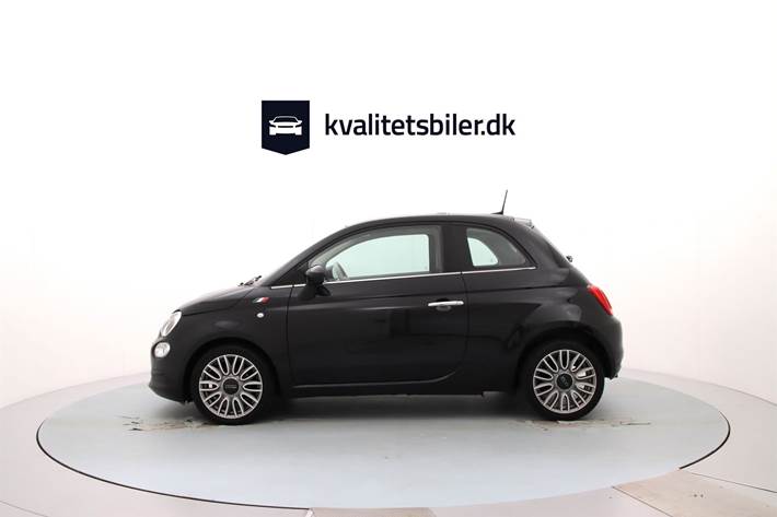 Sort Fiat 500 fra 2018 set udefra