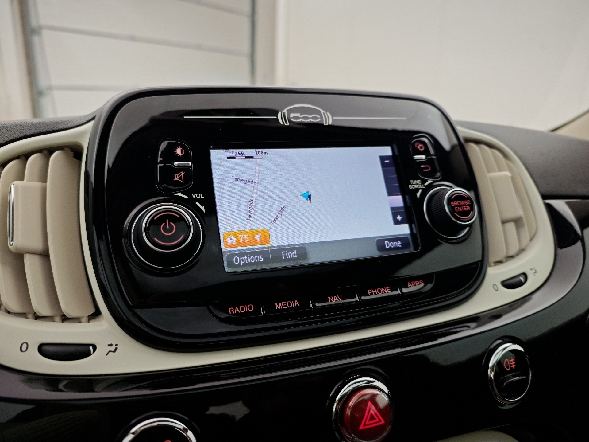 Sort Fiat 500 fra 2018