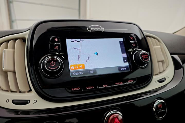 Sort Fiat 500 fra 2018