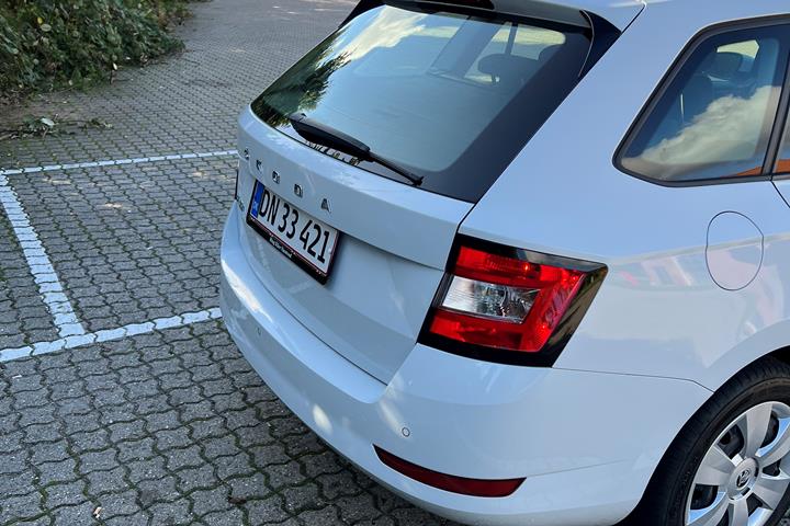 Hvid Skoda Fabia fra 2020
