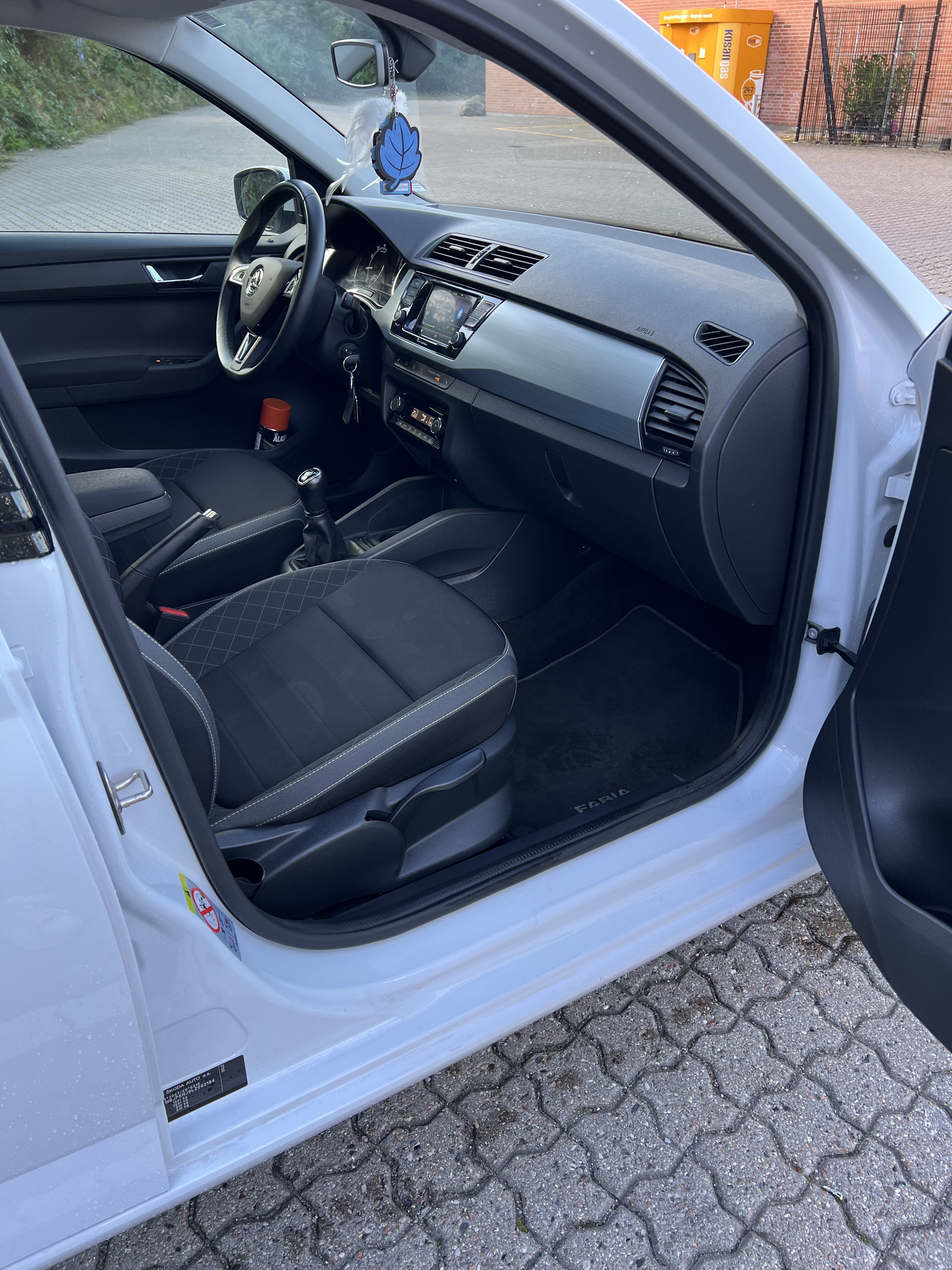 Hvid Skoda Fabia fra 2020