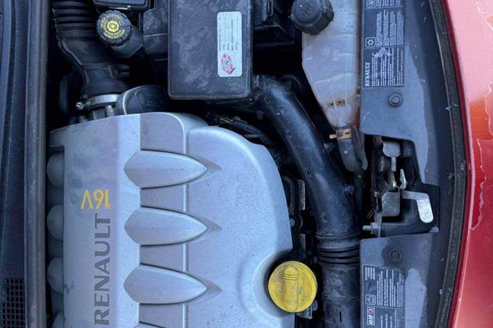 Orange Renault Clio II fra 2006