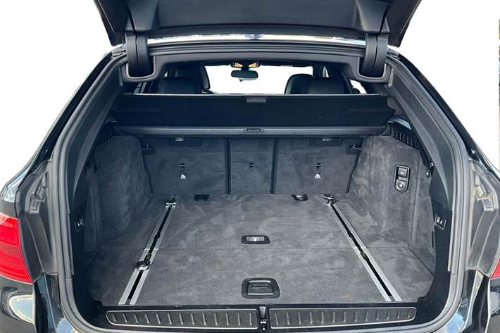 Sort BMW 540d fra 2017