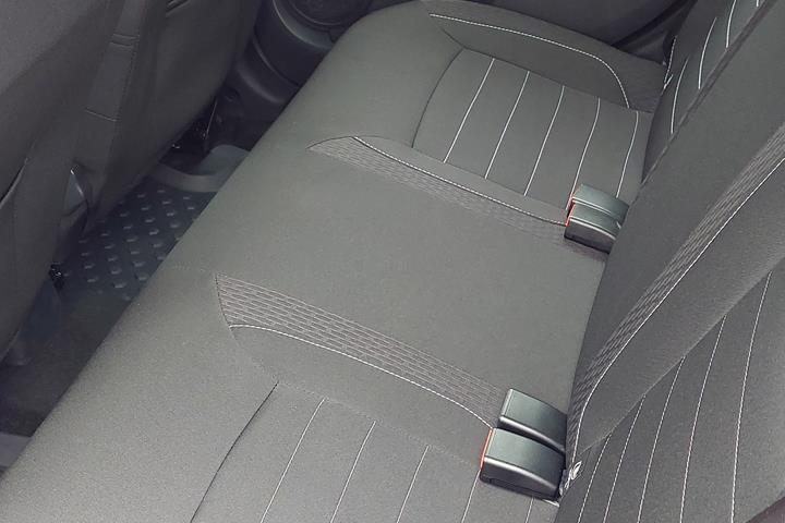Rød Dacia Logan fra 2020