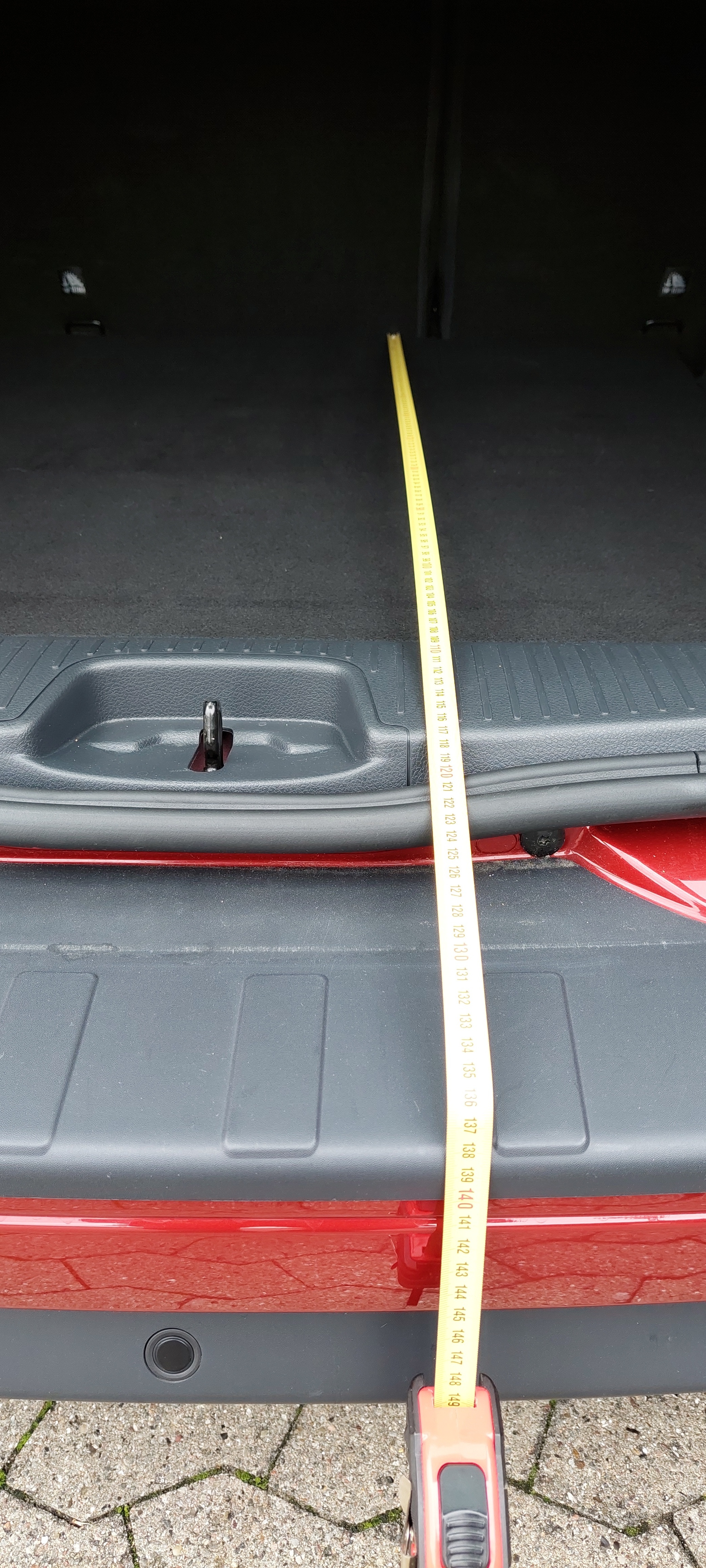 Rød Dacia Logan fra 2020