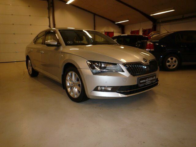 Skoda Superb 2,0 TDi 150 Style DSG