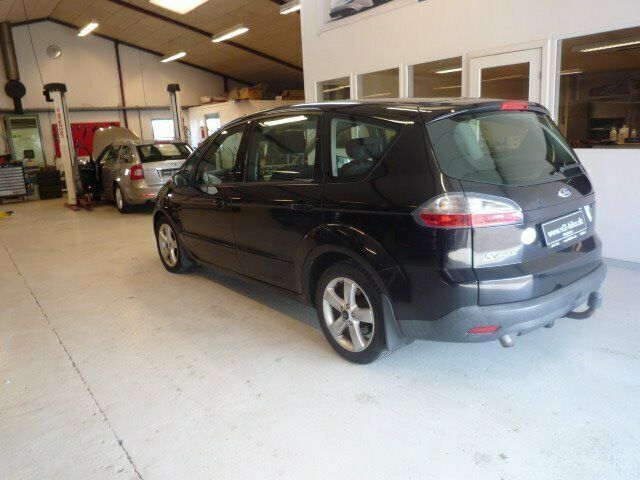 Sort Ford S-MAX fra 2006
