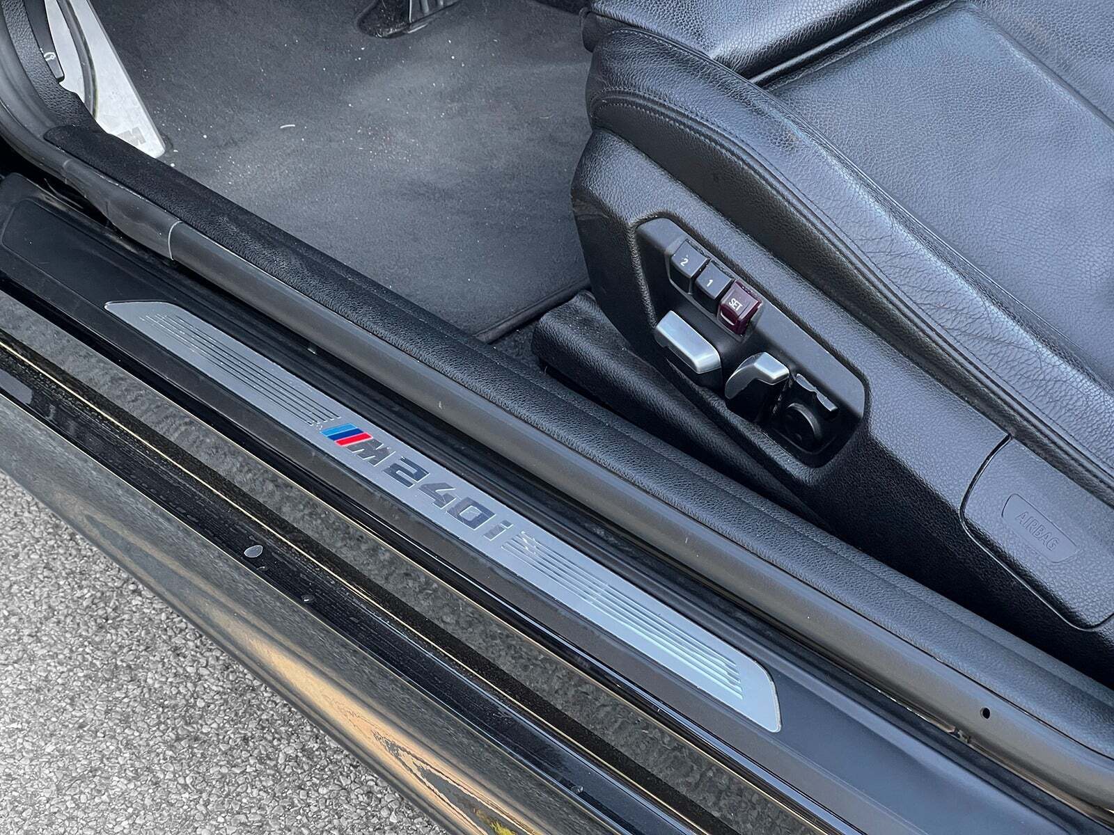 BMW M240i