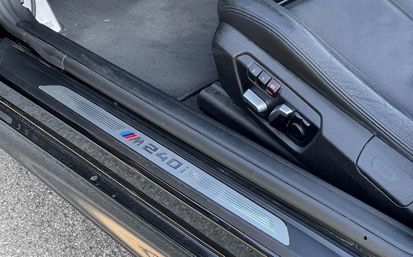 BMW M240i