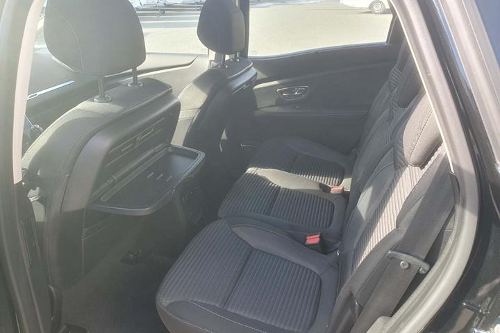 Sort Renault Scenic IV fra 2018 set indefra